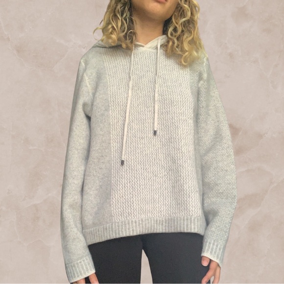 Grey and White Hooded Cashmere Sweater - Picture 2 of 6